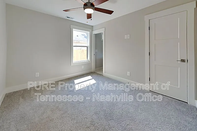 4 bed, 3.5 bath, 1856 sqft, $2,950 — Photo 2