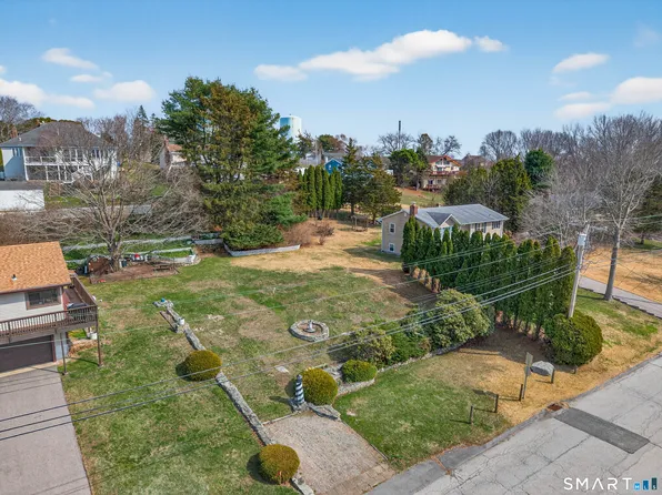 322 Virgo Drive, Groton, CT 06340