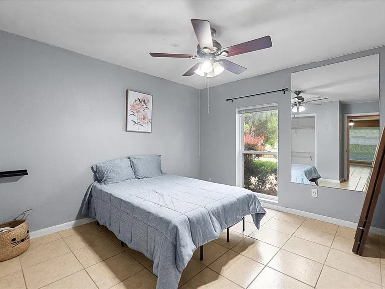 883 Silverpines Rd — Photo 23