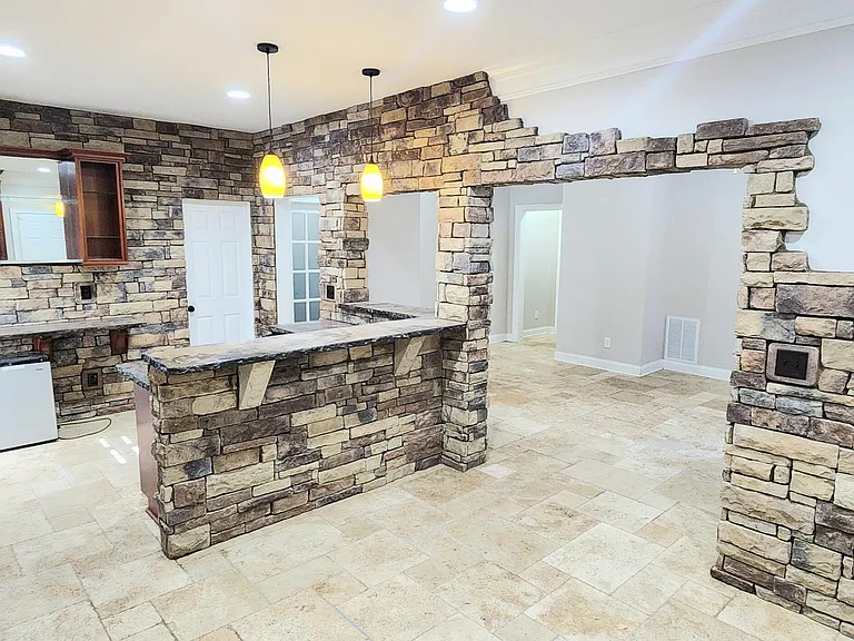 9512 Berwick Ct — Photo 20