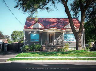 10 Yvonne Ave, Toronto, ON M3L1C7