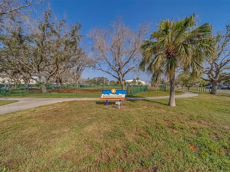 11650 Capri Cir S #105 — Photo 48