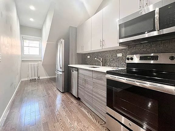 4th image of 145 Bleecker St APT 4R