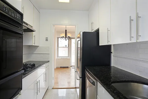 Sold by Corcoran | media 3