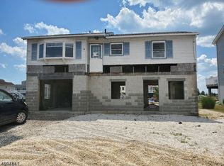 10 Maryland Rd, Little Egg Harbor, NJ 08087