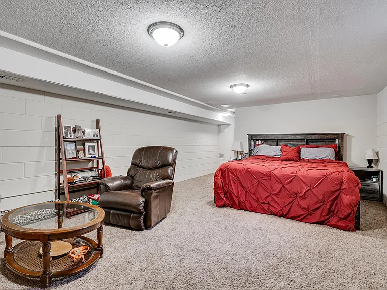 5314 Hiawatha Ln — Photo 25