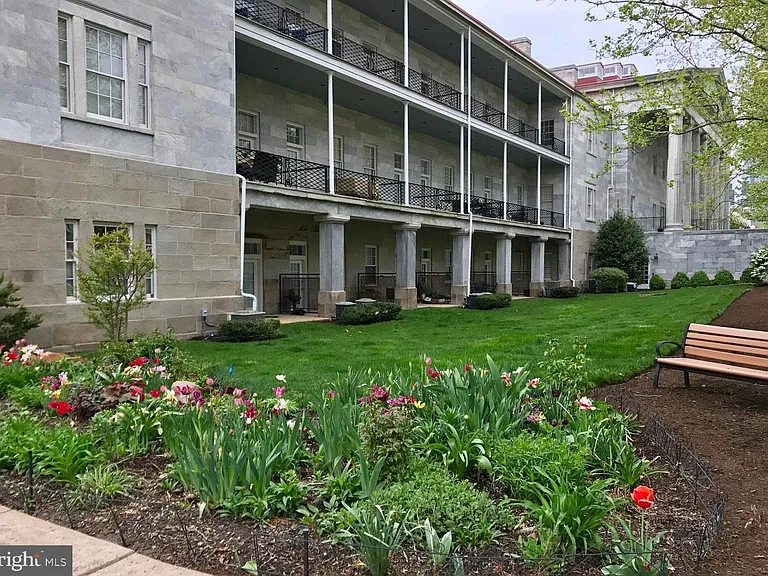 1 Academy Cir #311 — Photo 36