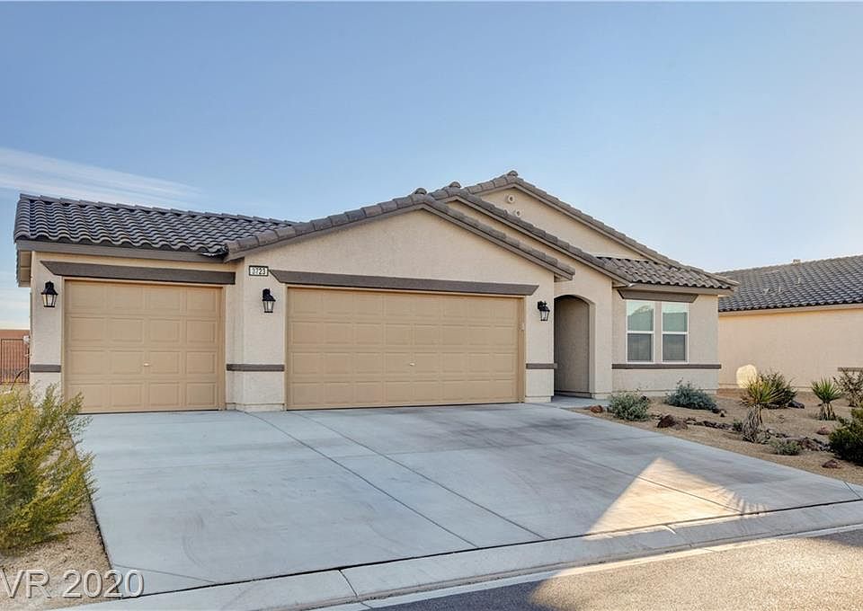 1st image of 3723 E Gunnison Ave