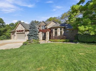 7096 Hollywood Dr, West Chester, OH 45069