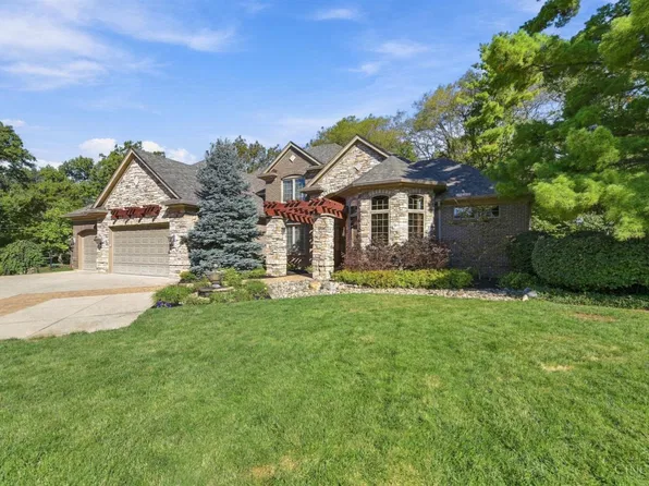 7096 Hollywood Dr, West Chester, OH 45069