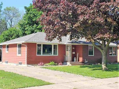 147 W 25th Ave, Oshkosh, WI, 54902