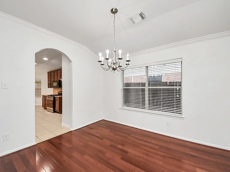 2412 Appian Way — Photo 14