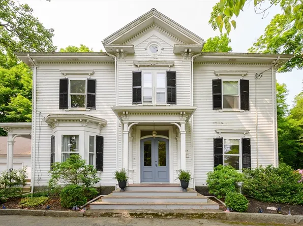 127 East St, East Bridgewater, MA 02333