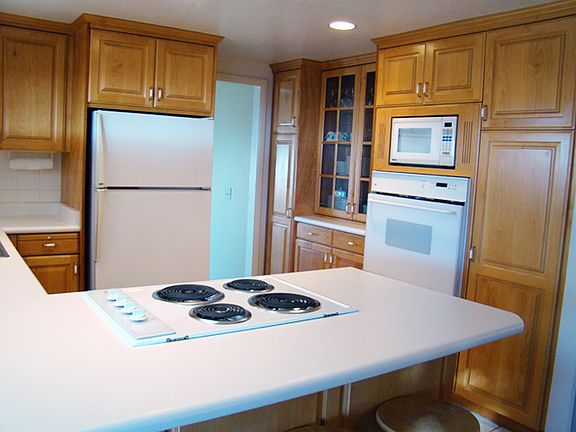 4th image of 4709 S Wallace Ln