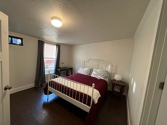 5th image of 3041 W Mark Ave #2