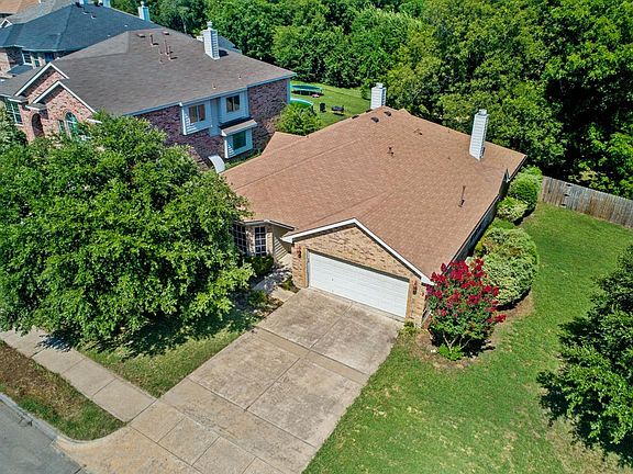 3rd image of 822 Burney Ct