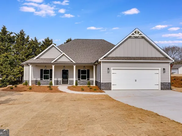 202 Scenic View Ln, Carrollton, GA 30116