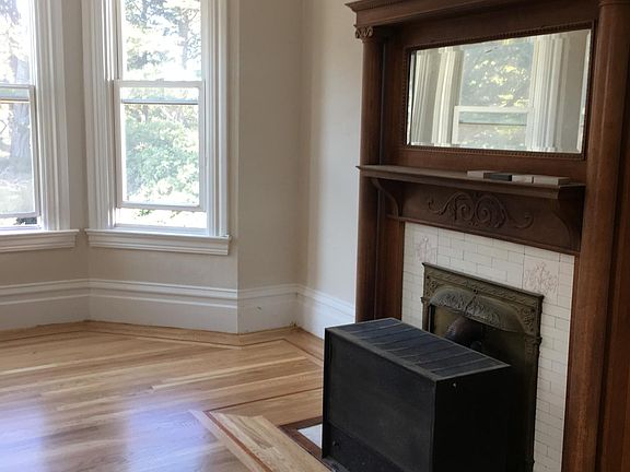 Vintage mantle