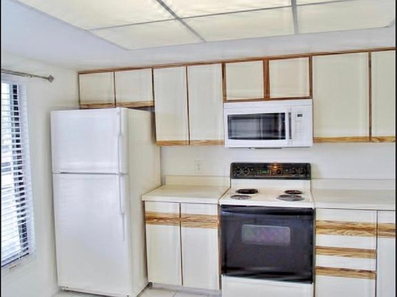 2nd image of 1515 Huntington Ln APT 925