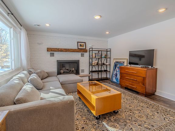 2nd image of 19076 Birch View Trl