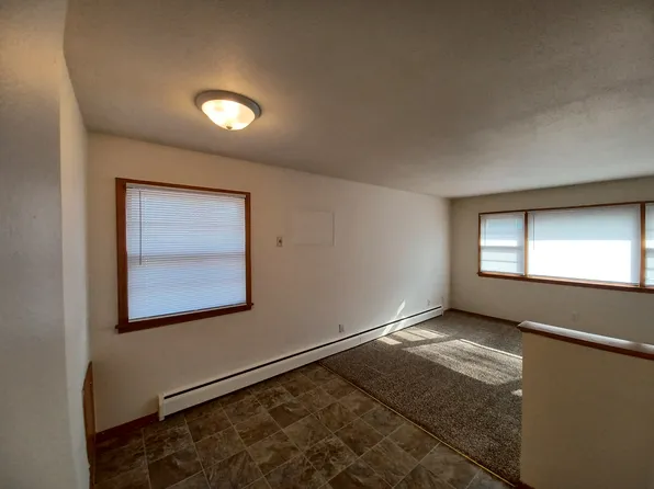 5131 University Ave NE, Columbia Heights, MN 55421