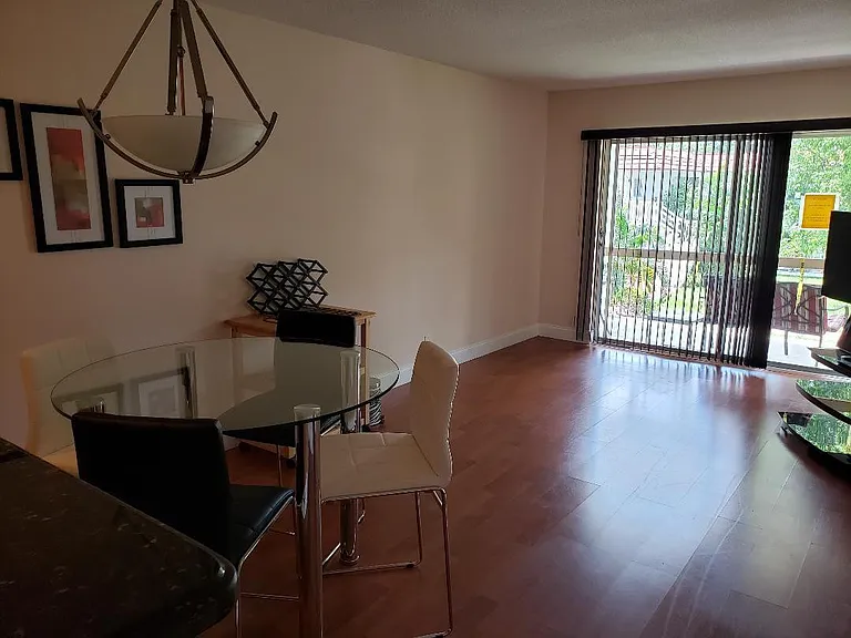 899 SE 2nd Ave #218 — Photo 8
