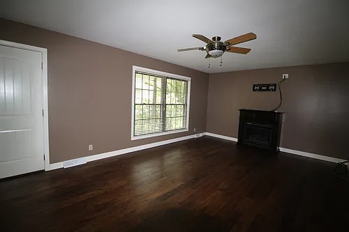 133 Youngridge Dr Photo 1