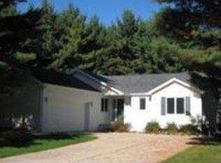 12630 Red Pine Ln, Perry, MI 48872