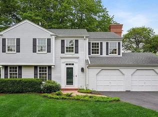 410 W Hillside Ave, Barrington, IL 60010