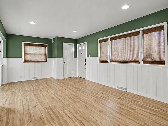 5th image of 2220 Solomon Ave