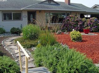 1239 Iris St, Brookings, OR 97415
