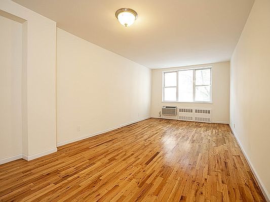 1st image of 204 W 14th St APT 2H