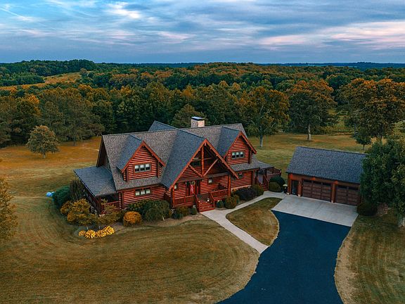 4th image of 7629 Sharon Grove Rd
