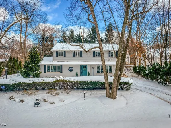 2745 Green Rd, Shaker Heights, OH 44122