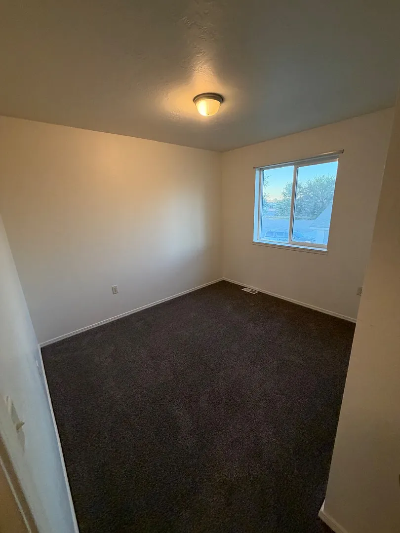719 Yale Ave - Unit C — Photo 3