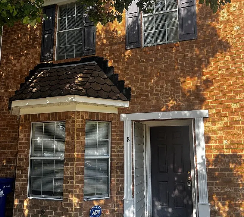 8 Mast Ct