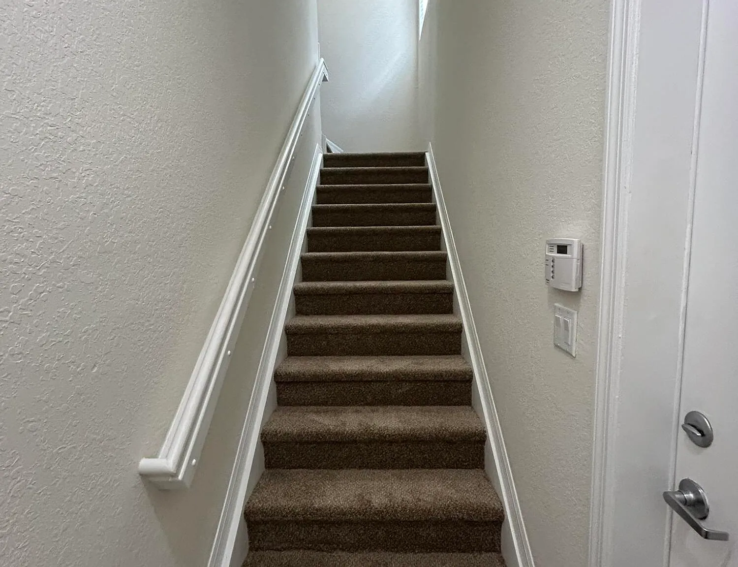 3 bed, 2.0 bath, 1417 sqft, $2,800 — Photo 4