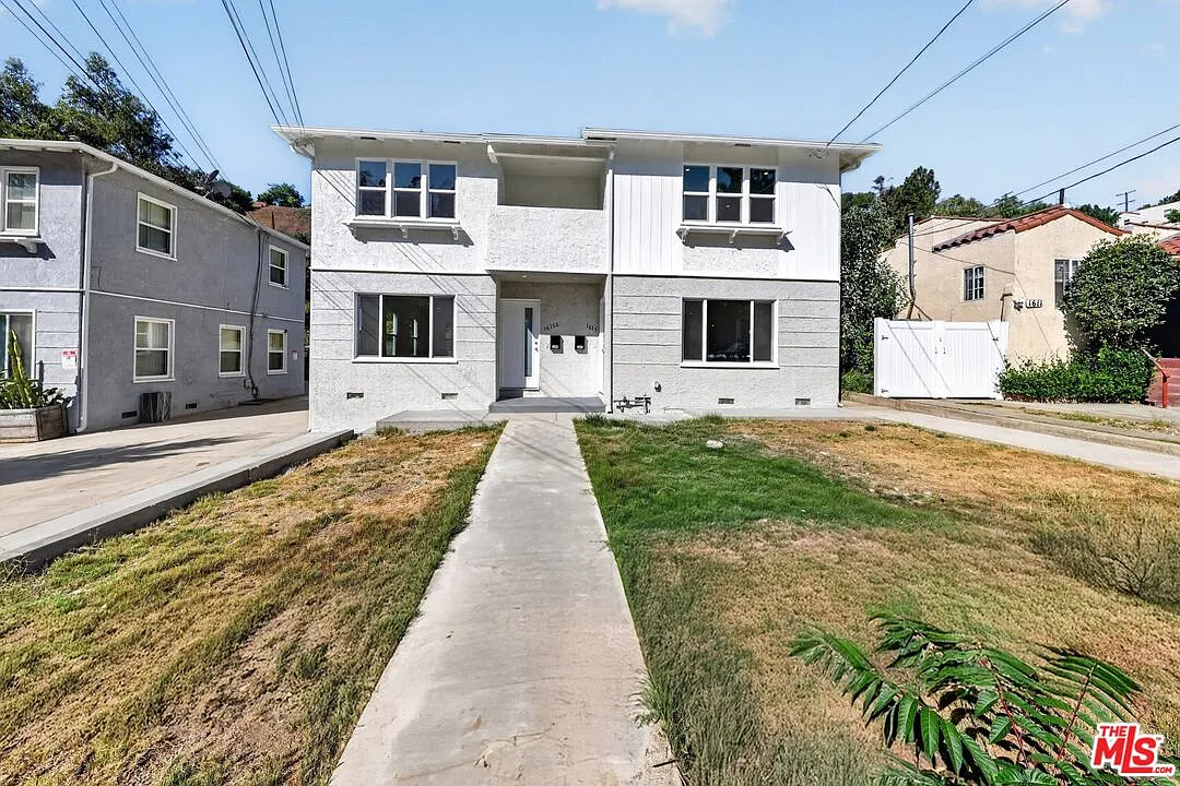2 bed, 2.0 bath, 1007 sqft, $3,850 — Photo 1
