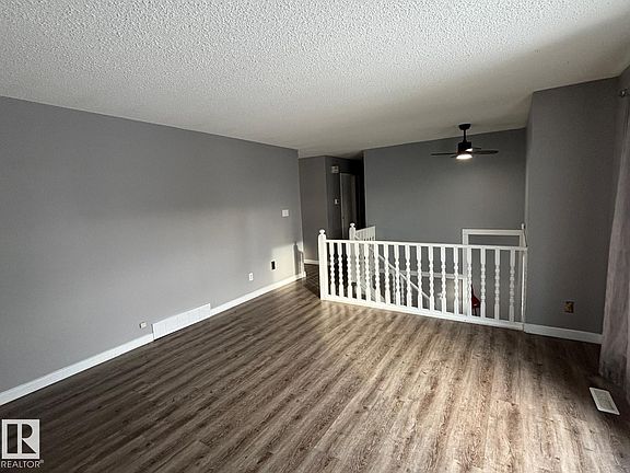 4th image of 4906 Mackenzie Ave