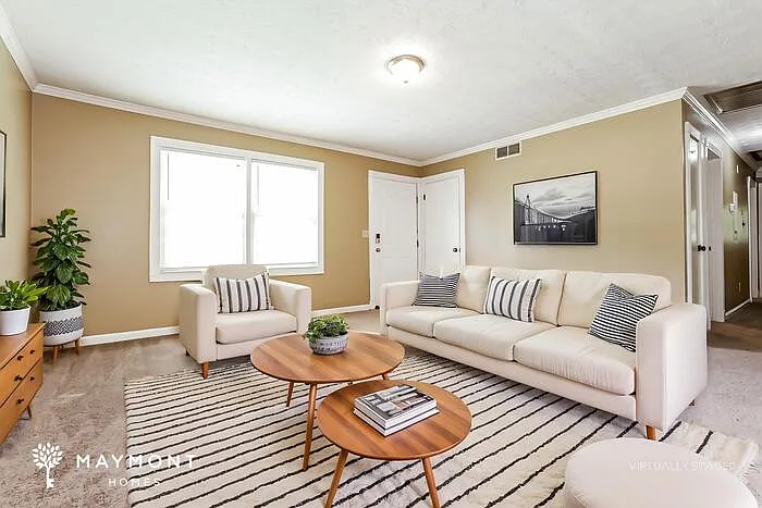 4 bed, 2.0 bath, 1228 sqft, $1,595 — Photo 4