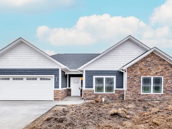 1946 Austin James Ln, Seymour, IN 47274