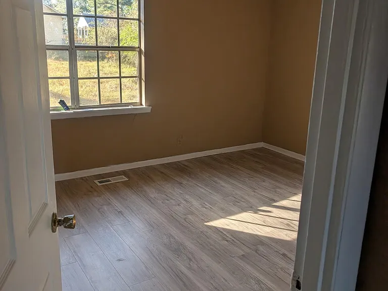 11 Hammonds Dr — Photo 2