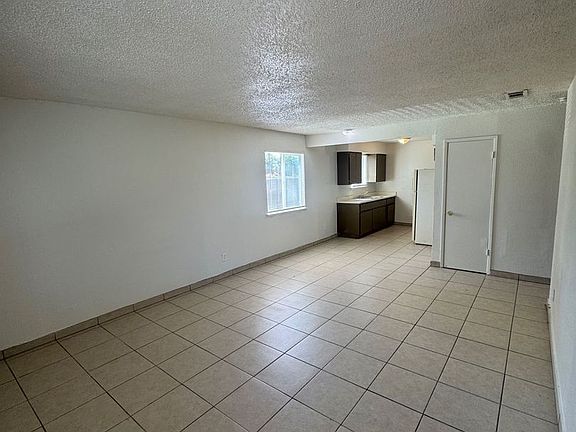 3rd image of 2167 Martin Luther King Jr Blvd #104