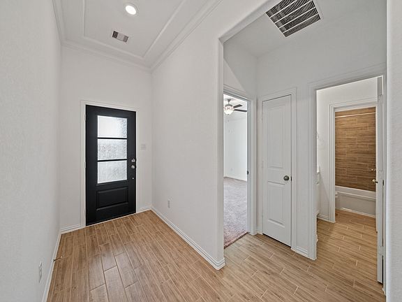 4th image of 8711 Fairbrook Dr