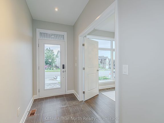 4th image of 373 Huntsville Dr