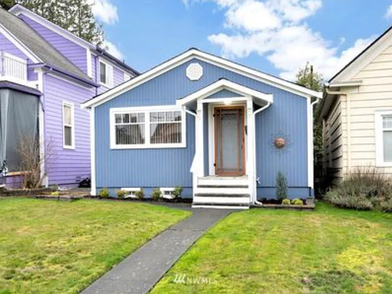 1417 Grand Ave — Photo 2