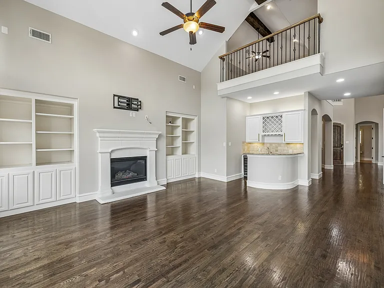 134 Santa Rosa Way — Photo 1