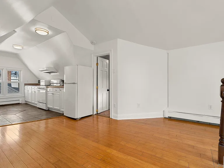 48 Lockwood Ave #3 — Photo 5