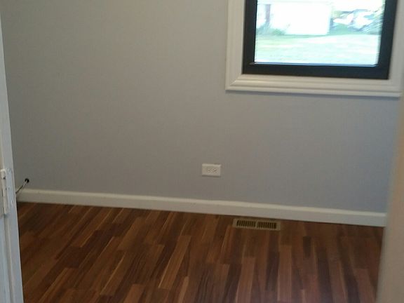 3rd image of 5549 Allemong Dr