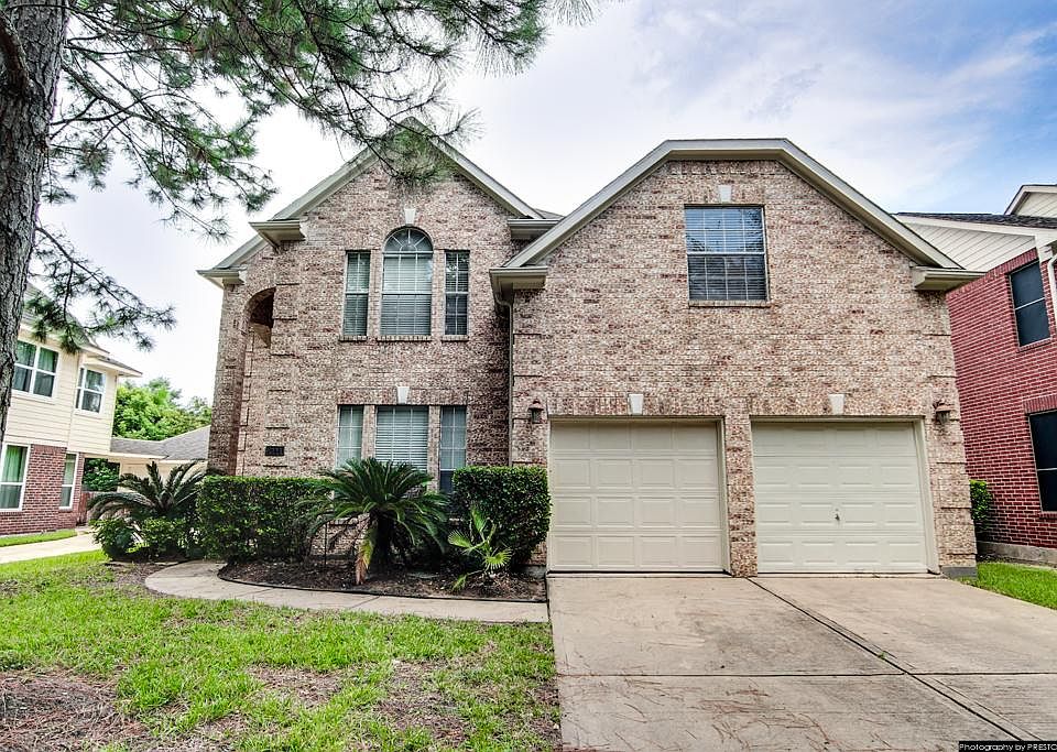 1st image of 2111 Madewood Dr